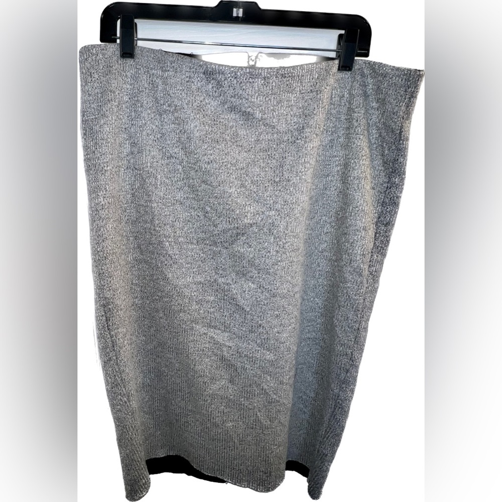 Gray pencil skirt from Torrid